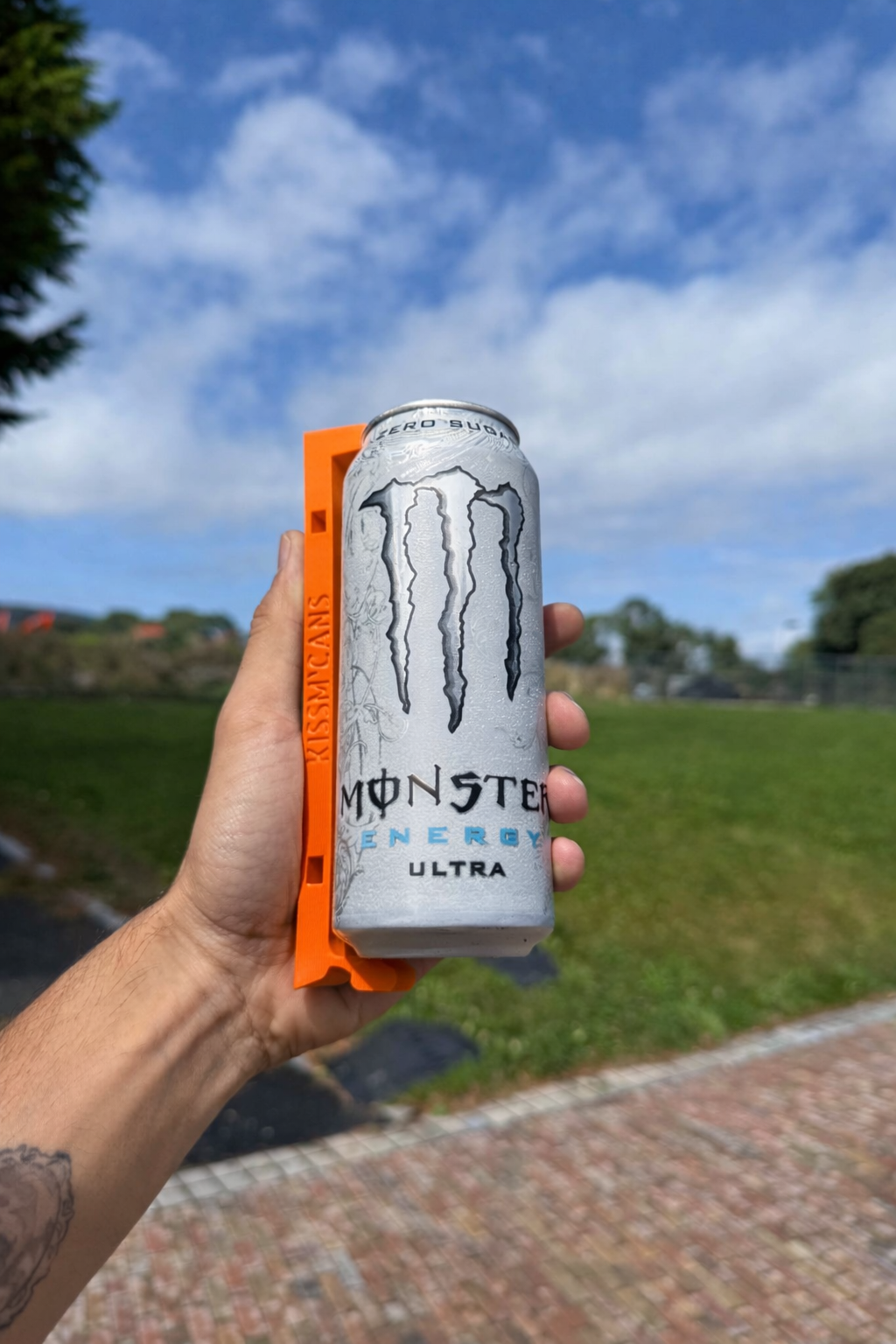 Dog Monster専用 Monster Energy 500ml Can Holder for Motorcycles | KissMyCans